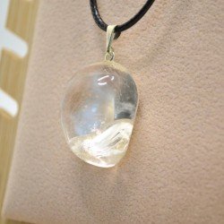Pendentif en cristal de roche | L'antre de la destinée