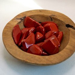 Pierre roulée de jaspe rouge | L'antre de la destinée