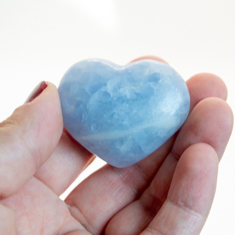 Coeur en calcite bleue | L'antre de la destinée Coeur en calcite bleue | L'antre de la destinée